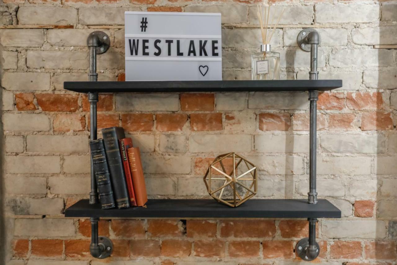 The Westlake Toronto Ngoại thất bức ảnh